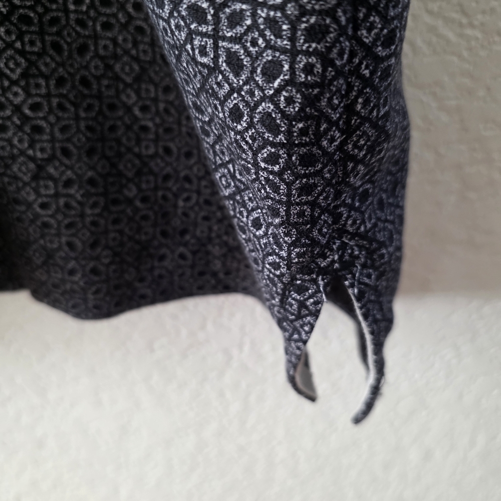 Tommy Bahama Silk Button Down Shirt Black Patterned XL - Picture 8 of 13